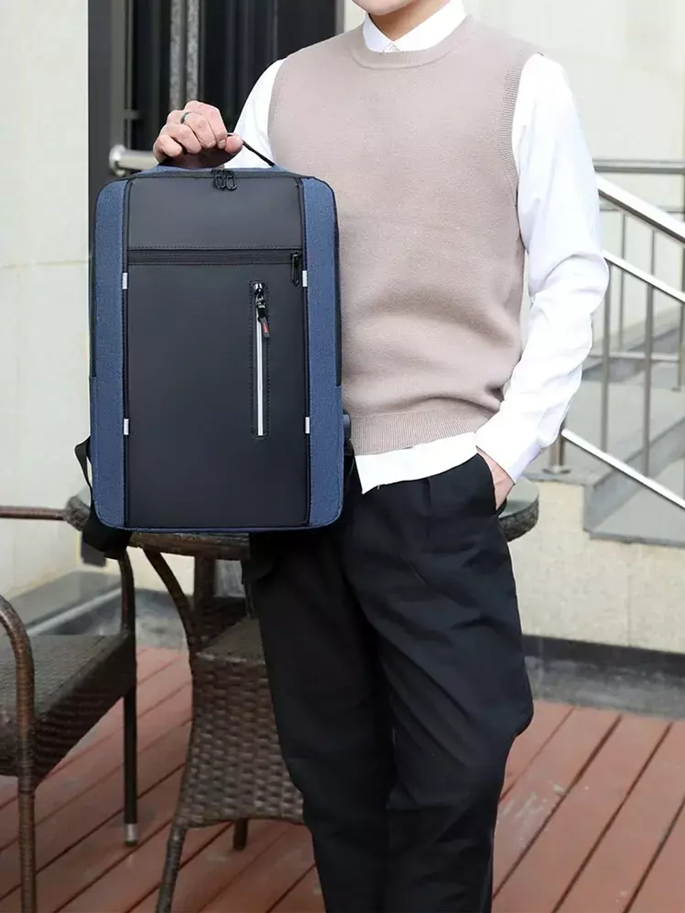 Рюкзак 15,6- дюймов с USB чёрно-синий