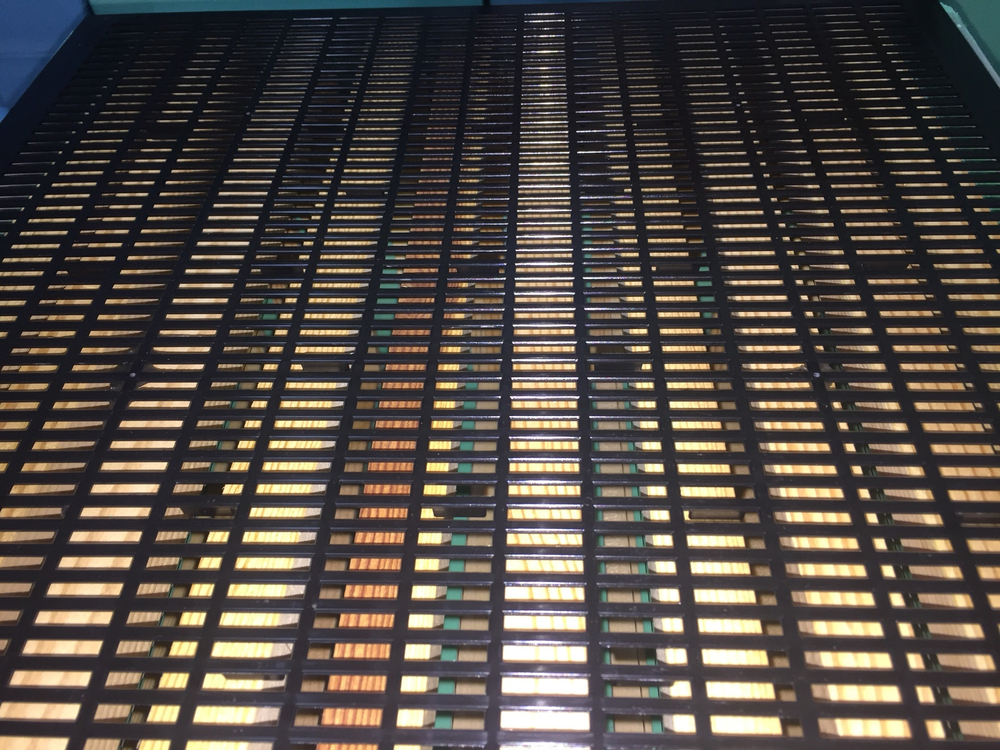 Решетка разделительная Нижегородец с выступами на 10 рамок пластмассовая