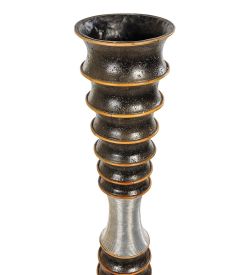 Finali  108 Ваза «Пульсация» сред.