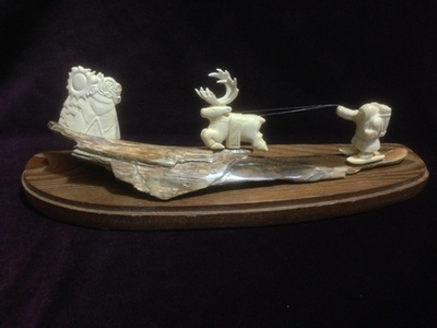 Вперёд! миниатюра из кости, сувенир