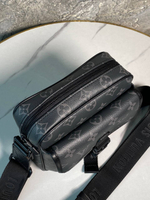 Сумка-мессенджер Louis Vuitton
