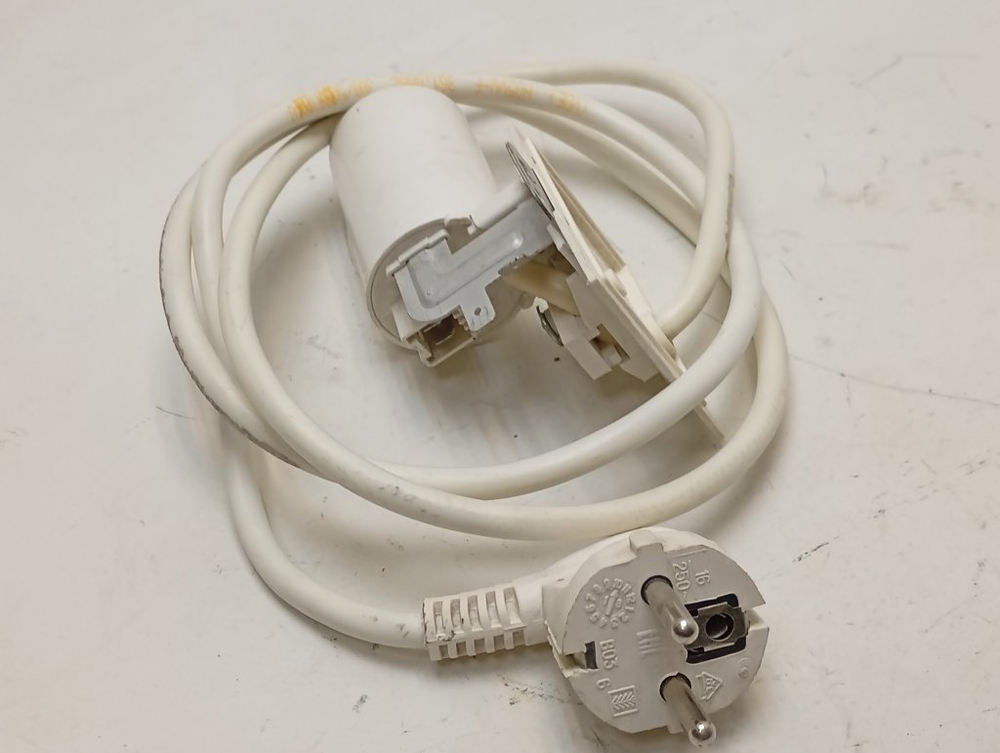 EWUC4105 кт43 Сетевой фильтр для стиральной машины Indesit б/у