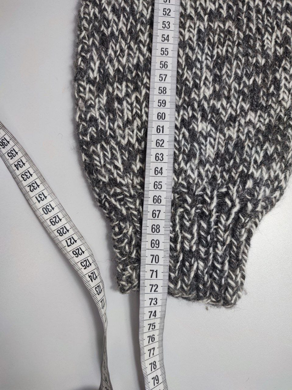 Свитер теплый 50-52 размер