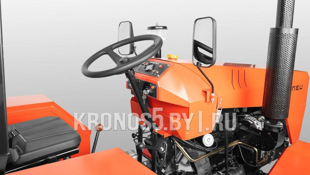 Трактор Уралец 2204