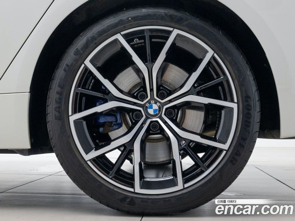 BMW 5 Series (G30) 530e M Sports (04.2021)