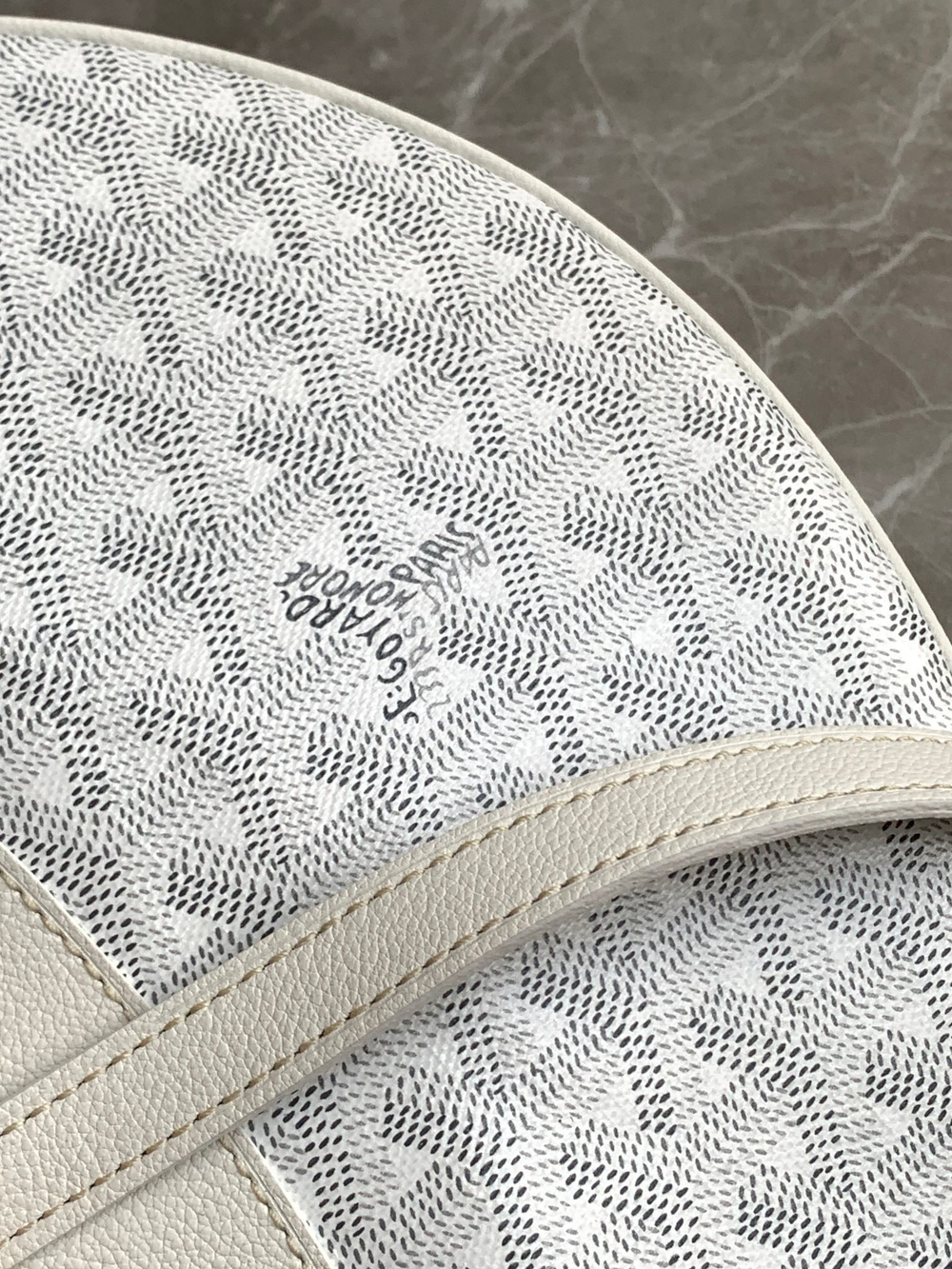 Goyard Hirondelle Bag (11 colors)
