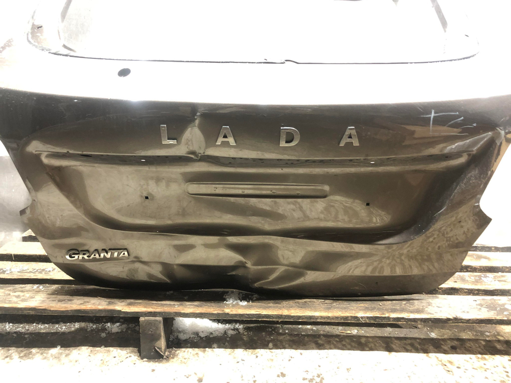 Крышка багажника LADA Granta 18-22 Б/У Оригинал 8450104282