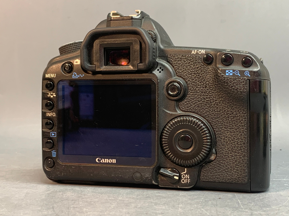 Canon EOS 5D Mark II, 62500 кадров