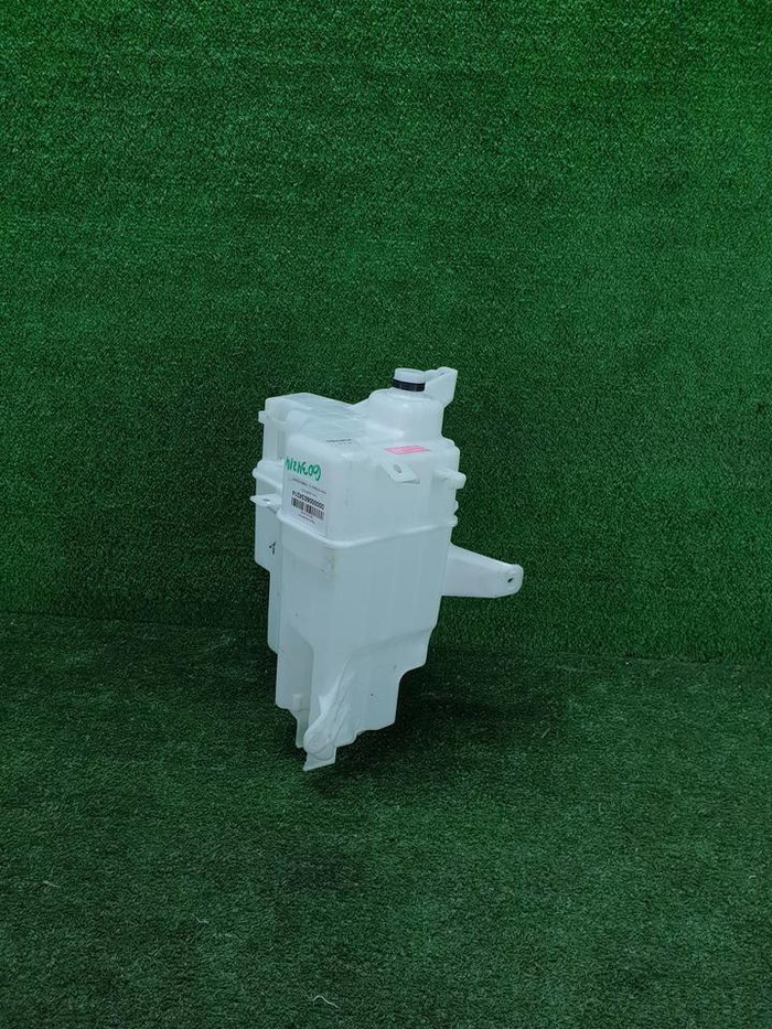 Бачок омывателя Lexus NX 1 (2017-2021)