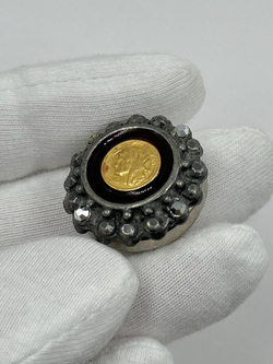 Накладка на пуговицу в античном стиле