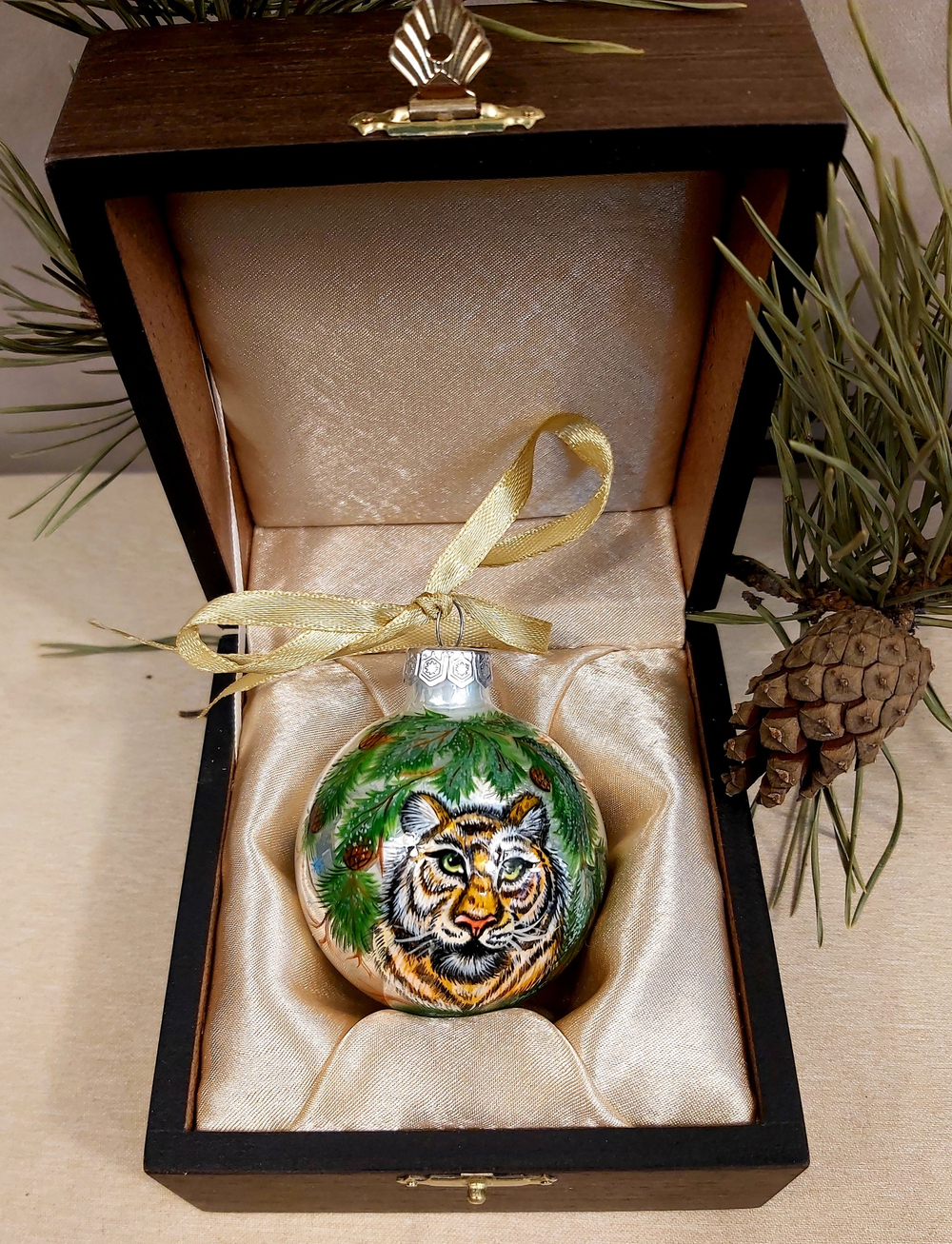 Шар новогодний с ручной росписью  Палех "Тигр" №2