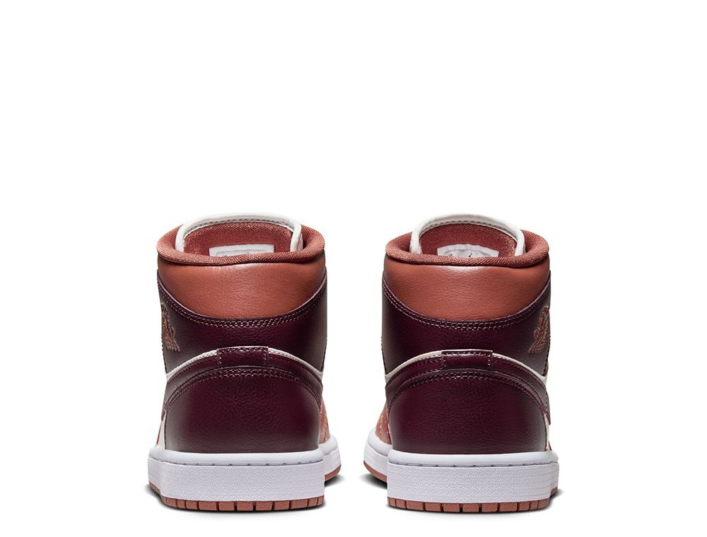 Баскетбольные кроссовки Air Jordan 1 Mid Brown shoes