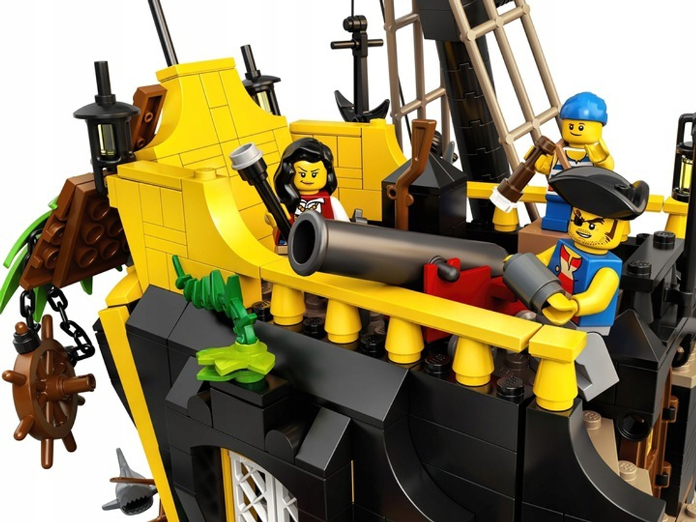 LEGO Ideas 21322