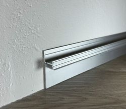 Теневой плинтус скрытого монтажа Pro Design 7209 любой цвет, 2700x17,5x52 мм