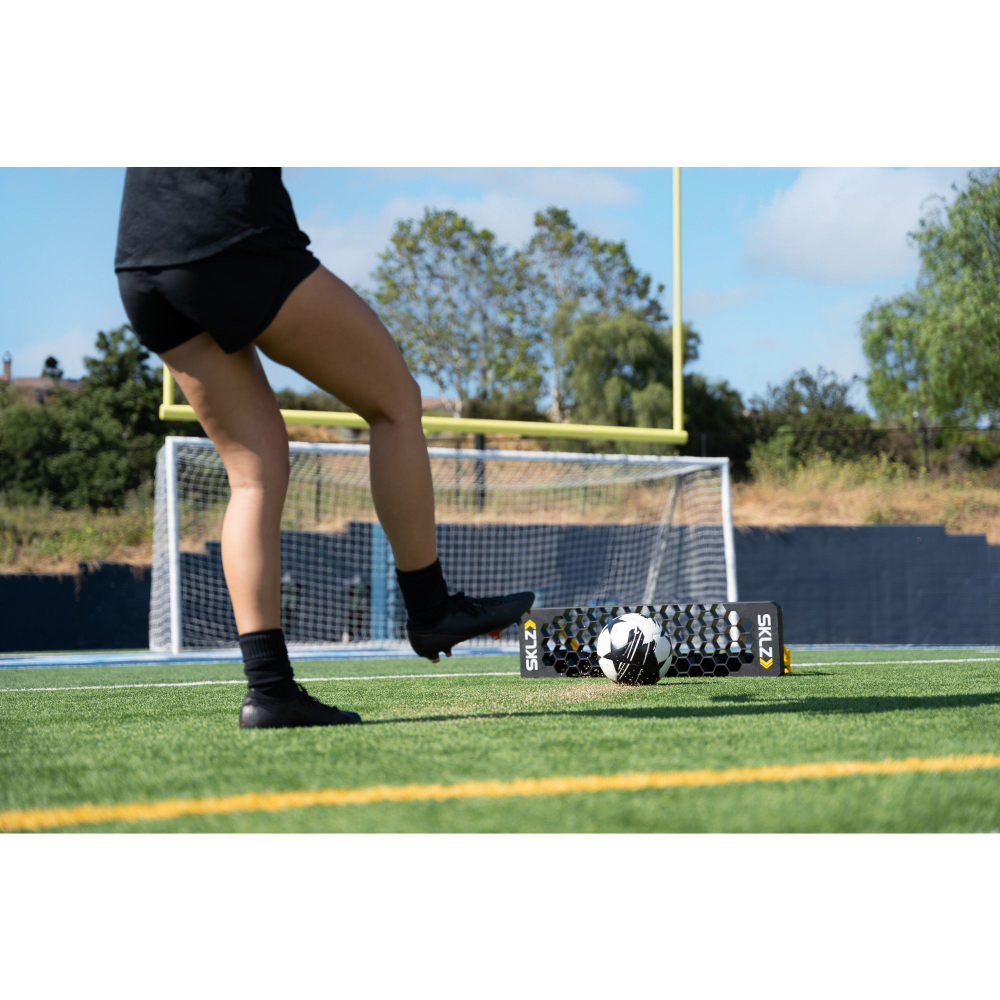 Футбольный тренажер для отработки пасов SKLZ Soccer Trainer Board