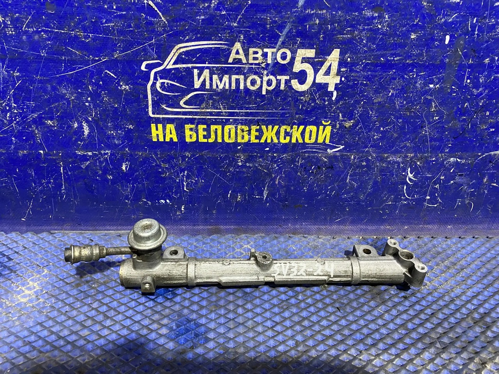 Топливная рейка TOYOTA CAMRY 1993