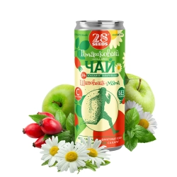 Ромашковый чай «Колд брю» Шиповник и Мята 28SEEDS в банке на фоне ромашки, шиповника и листьев мяты