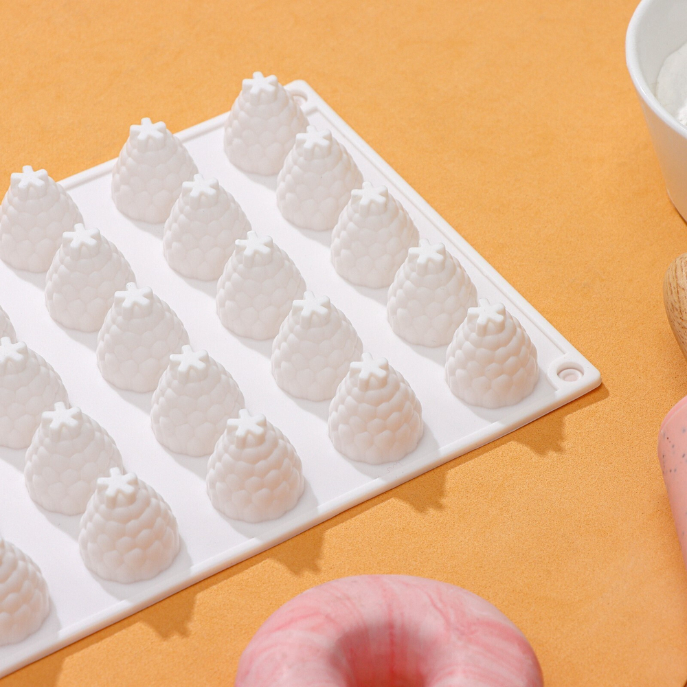 Форма силиконовая «Ежевика», 35 ячеек, 29х16х2,5 см, 2,8х2,5 см