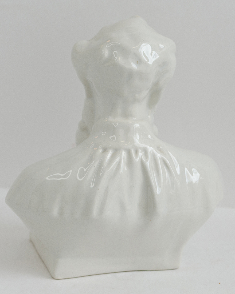 Бюст. Лев Николаевич Толстой, СССР, 1950-60 г. Фарфор, глазурь.