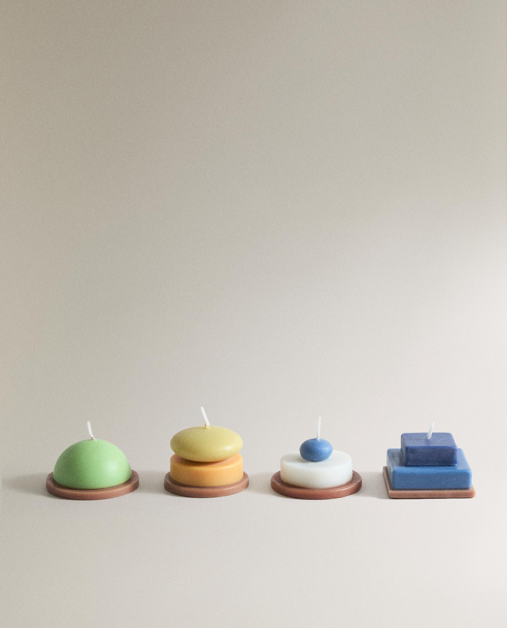 Zara Home Набор ароматических свечей (Vetiver Mango), растительный воск, 4 шт, подарочный