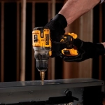 DeWalt DCD 701 D2 аккумуляторная дрель-шуруповерт (2 x 2 Ач, ЗУ)