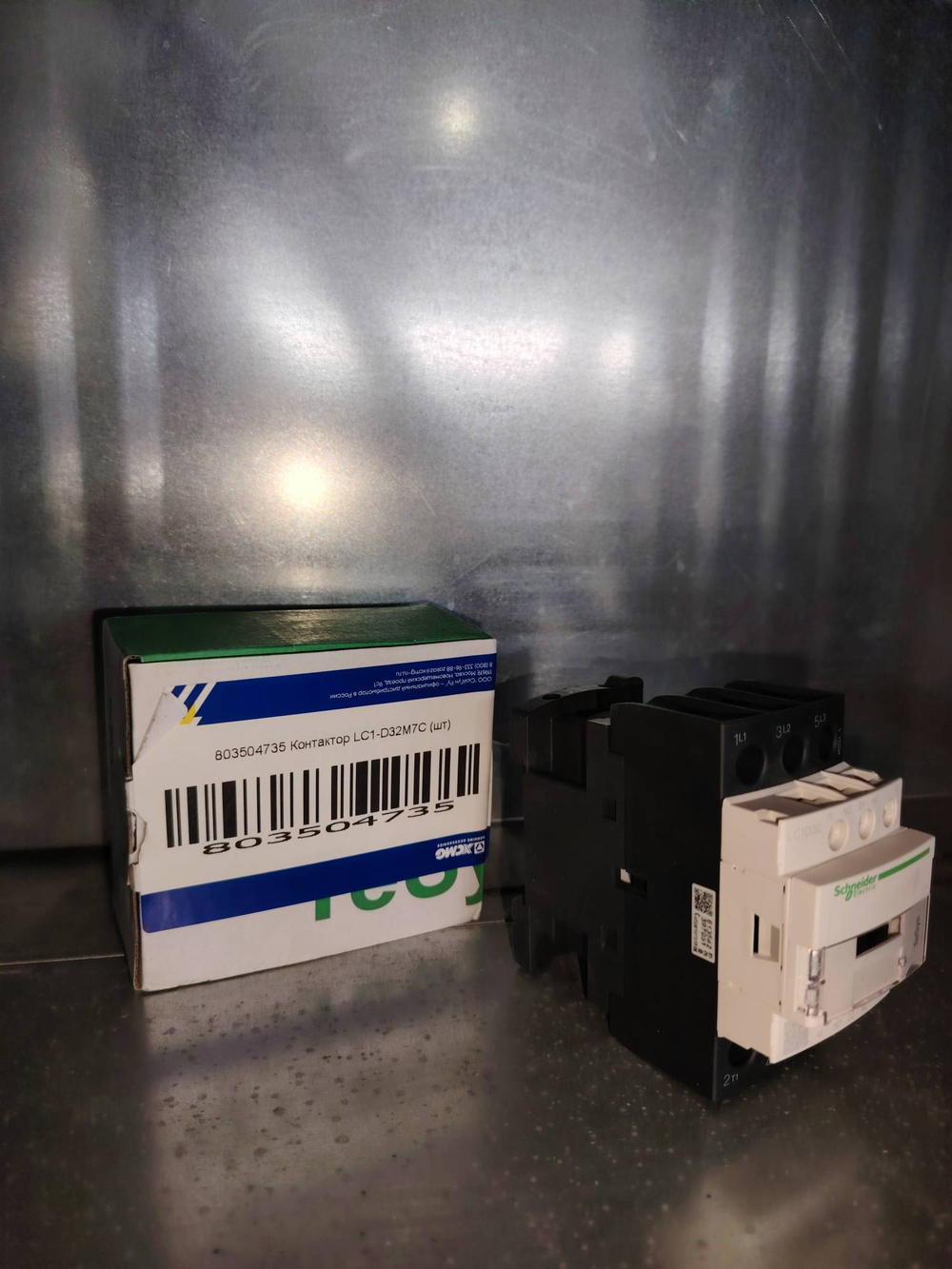 803504735 Контактор LC1-D32M7C Schneider