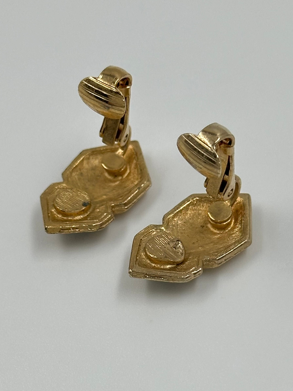 Клипсы с кристаллами и чёрной эмалью
