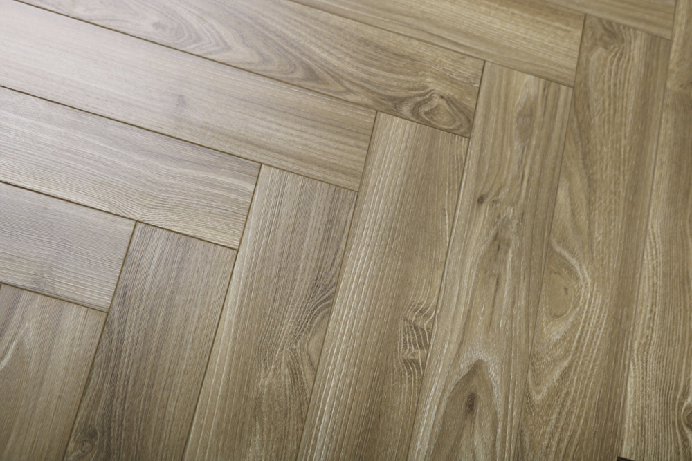 Ламинат ICON Orange 8 мм ОРЕХ ТОНИРОВАННЫЙ 1.92 м2