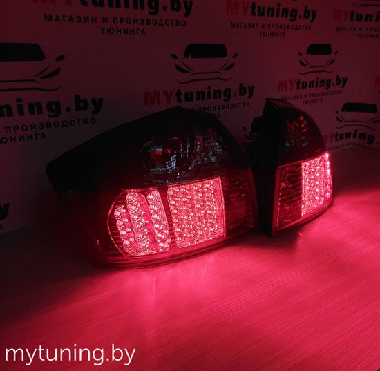 Задние фонари red smoke led для Audi A4 B6