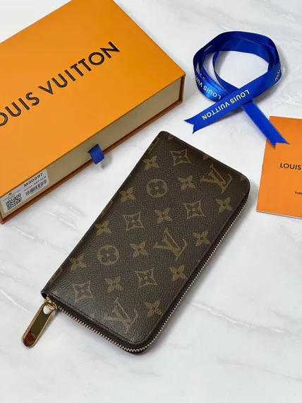 Кошелек Louis Vuitton Zippy Monogram Macassar