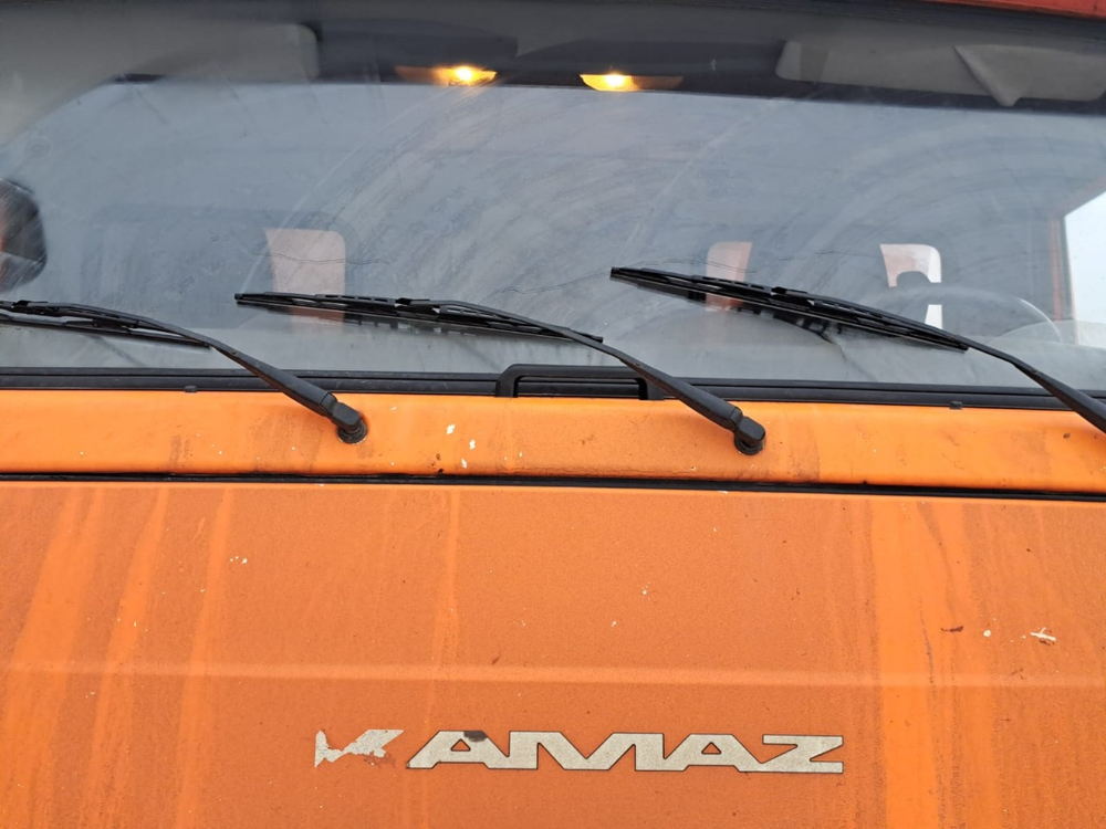 КамАЗ 65201 8x4 Самосвал 65201-53 (Дизельный, 11,8 л, 400 л.с., МТ)
