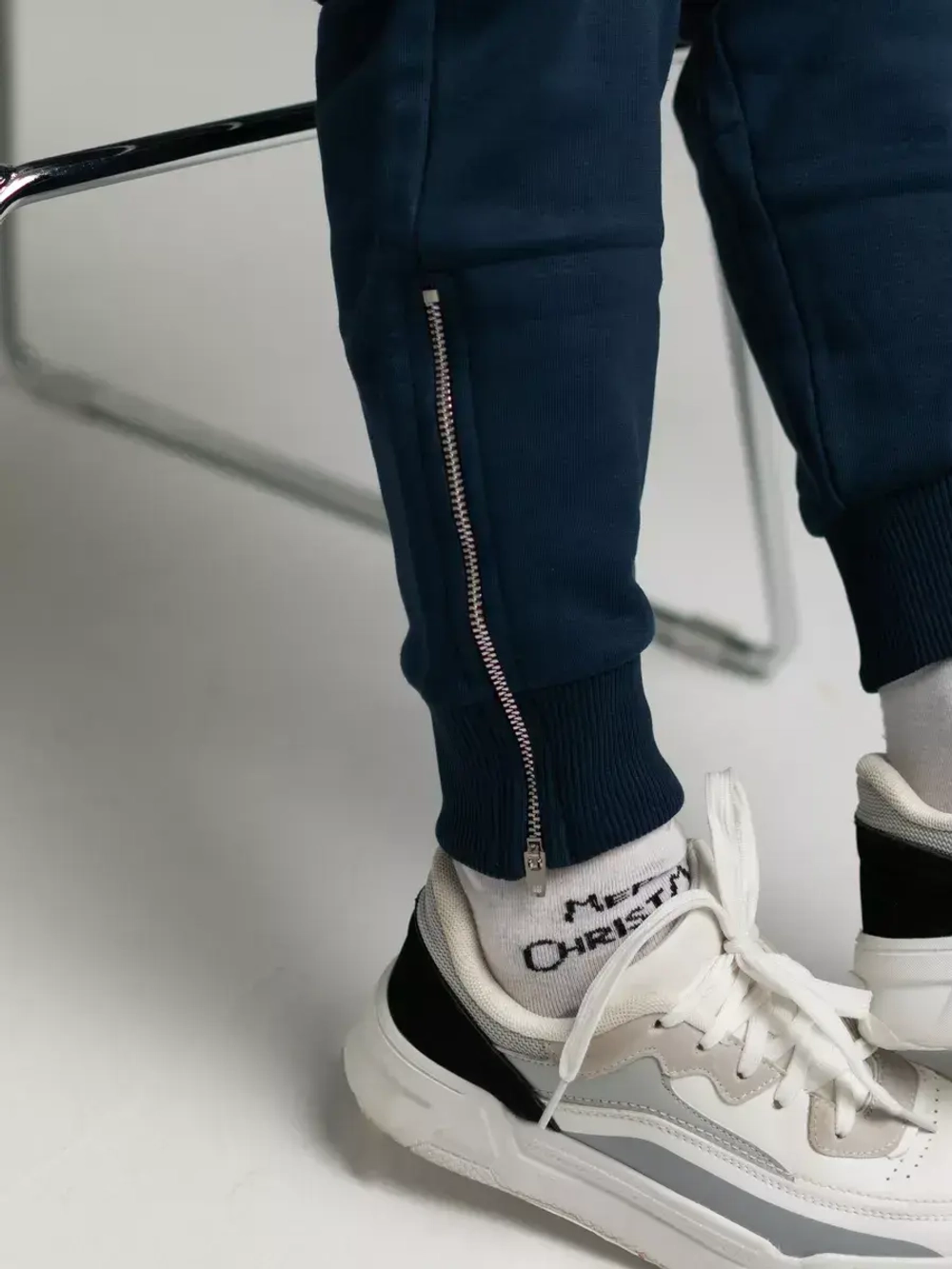 Спортивные штаны для мальчика на физкультуру