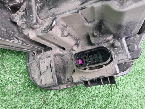 Битая Фара левая Hongqi H5 2 (2022-н.в.) LED