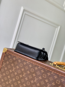 Louis Vuitton Bosphore Wearable Wallet