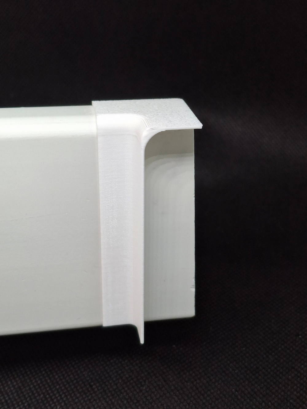 Угол внутренний для плинтуса 70*16 (с закруглением) - 4 шт.