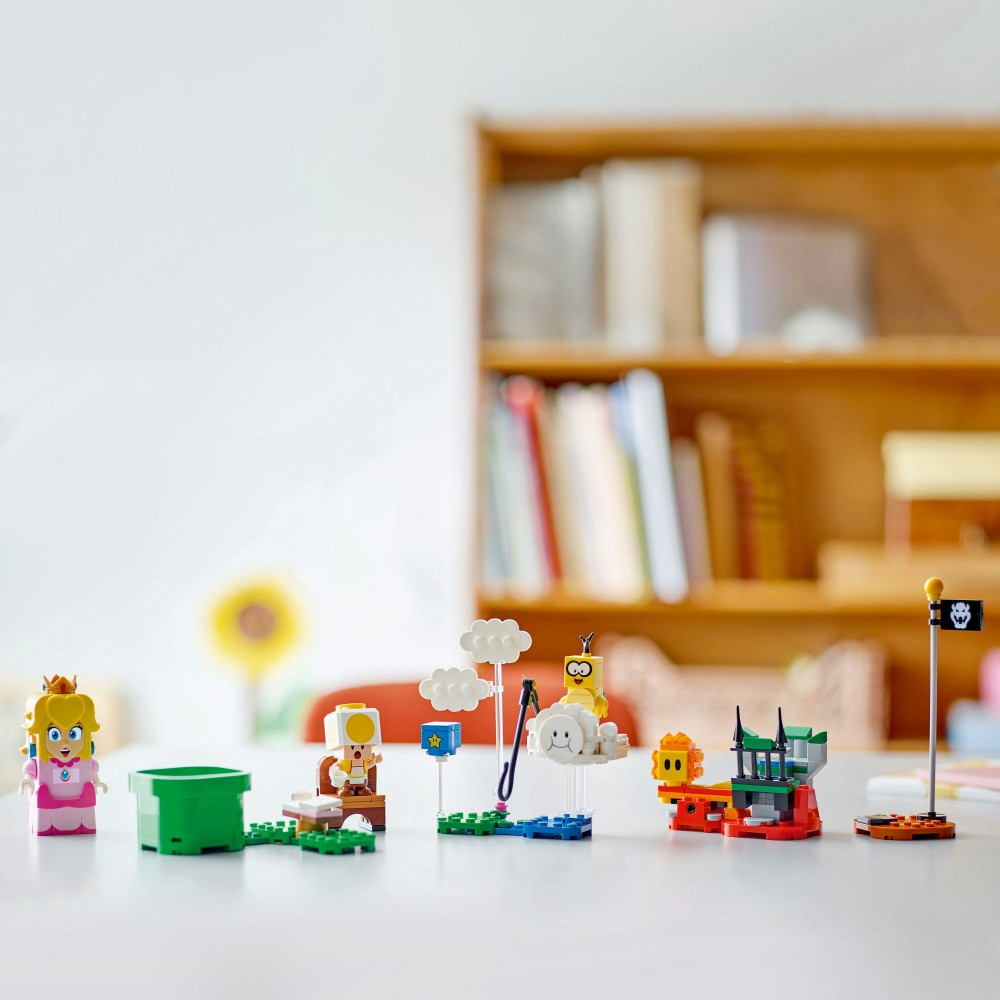 LEGO Super Mario - Приключения с интерактивной фигуркой LEGO Peach 71441