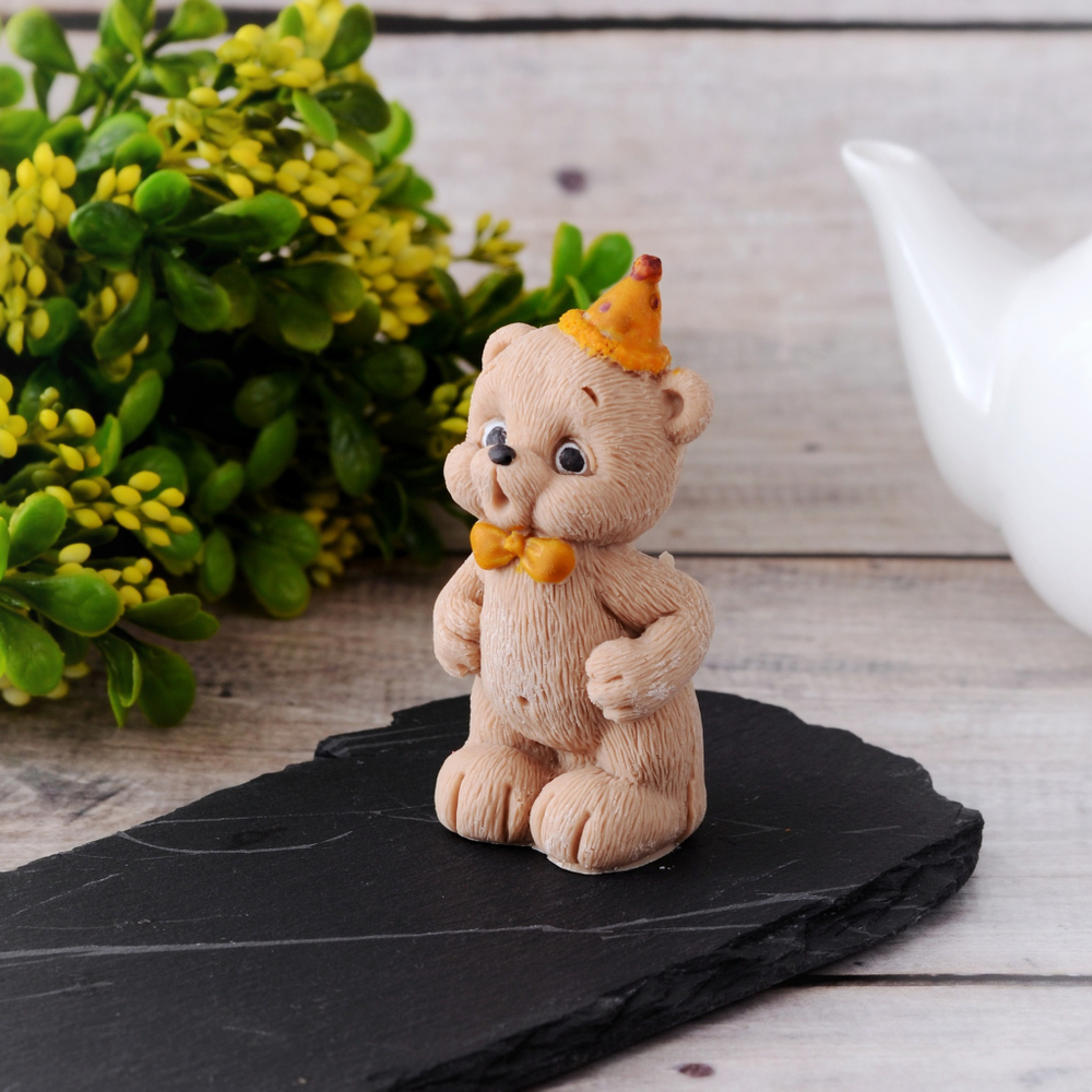 Фигурка на торт "Мишка задувака"