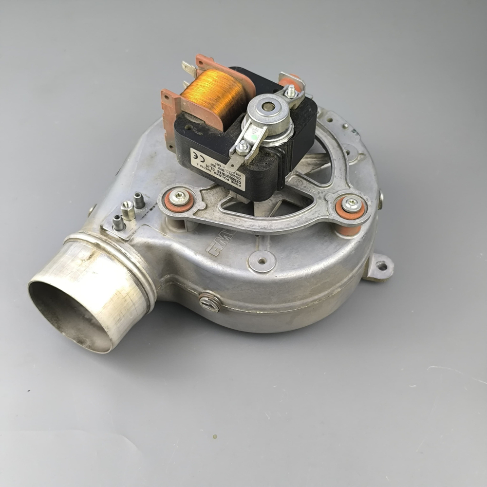 Б/У Вентилятор для котлов BUDERUS U042, BOSCH 4000 арт. 87160121310