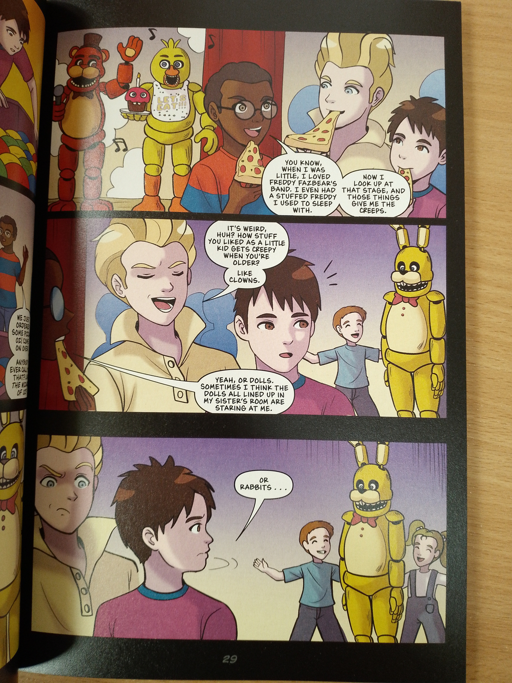 Five Nights at Freddy's Fazbear Frights Graphic Novel 1