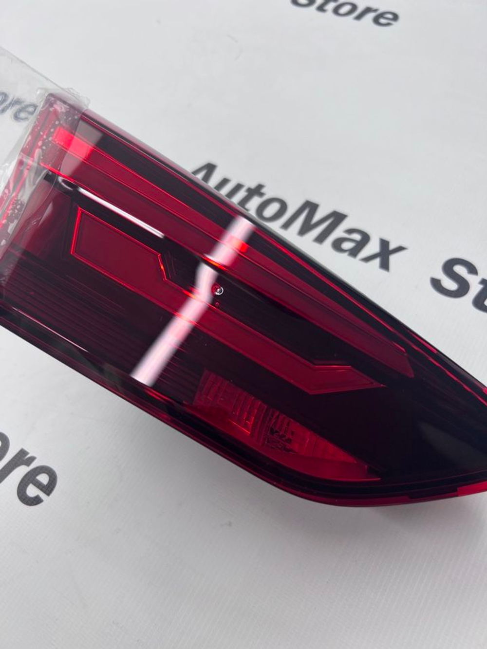 Фонарь задний правый volkswagen polo. 6N5945094. Оригинал.