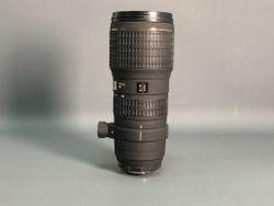 Sigma 100-300 APO 1:4 HSM IF Nikon F есть царапки на передней линзе