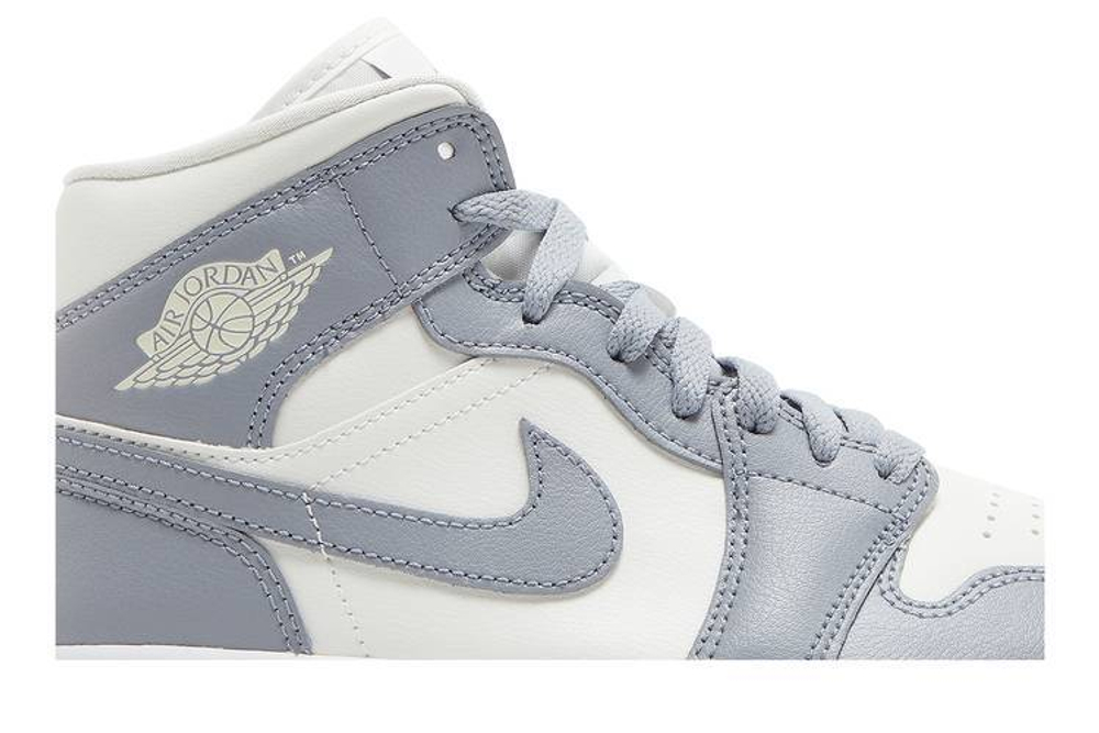 Jordan mid grey 2025
