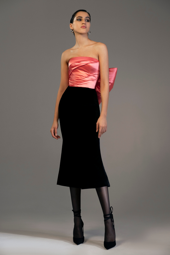 Платье Миди Корсетное из Атласа и Бархата с Бантом