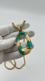 Кулон с эмалью