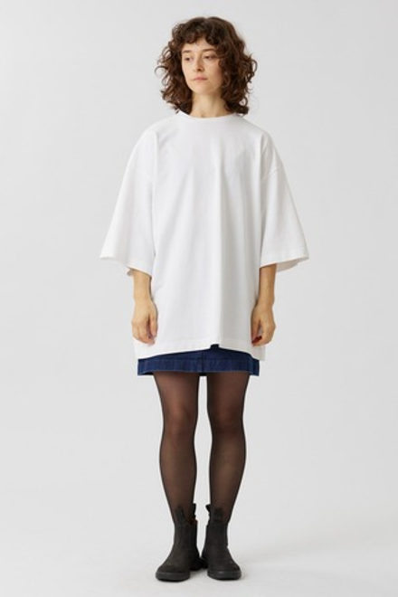 Огромная футболка из белого хлопка