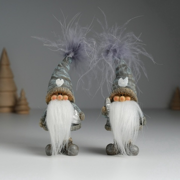 Фигурка полистоун Дед Мороз в колпаке с сердечком, со звёздочкой МИКС