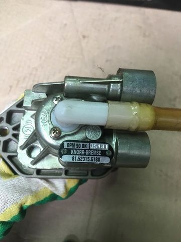 Стояночный тормоз ручник МАН ТГЛ 81523156188