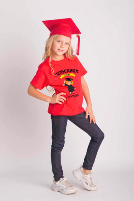 Футболка и шапочка – цвет красный