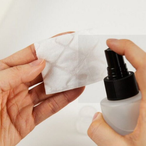 Мягкий очищающий тонер-спрей с кислотами COSRX AHA/BHA Clarifying Treatment Toner, 150мл