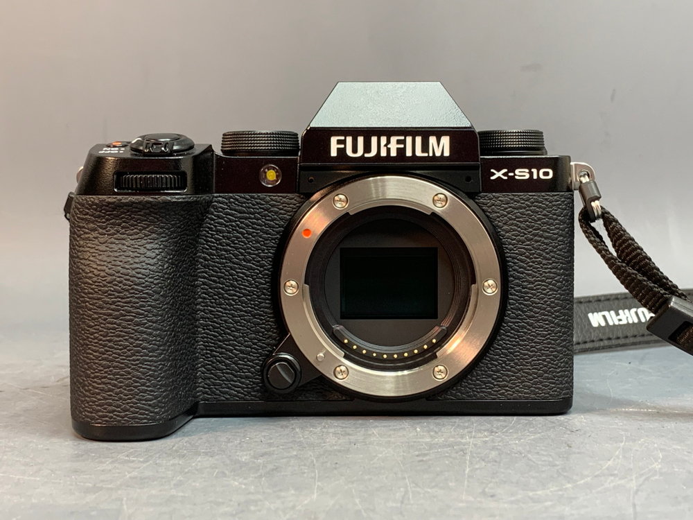Fujifilm X-S10 1.747 кадров